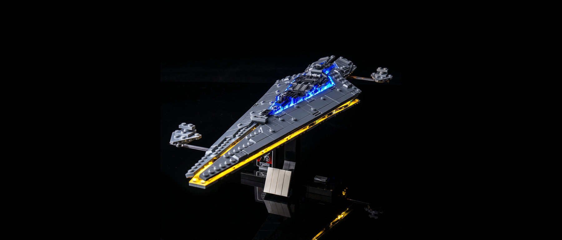 LED-Beleuchtungsset für LEGO® Supersternzerstörer Executor™ #75356 — lit with the LED light kit
