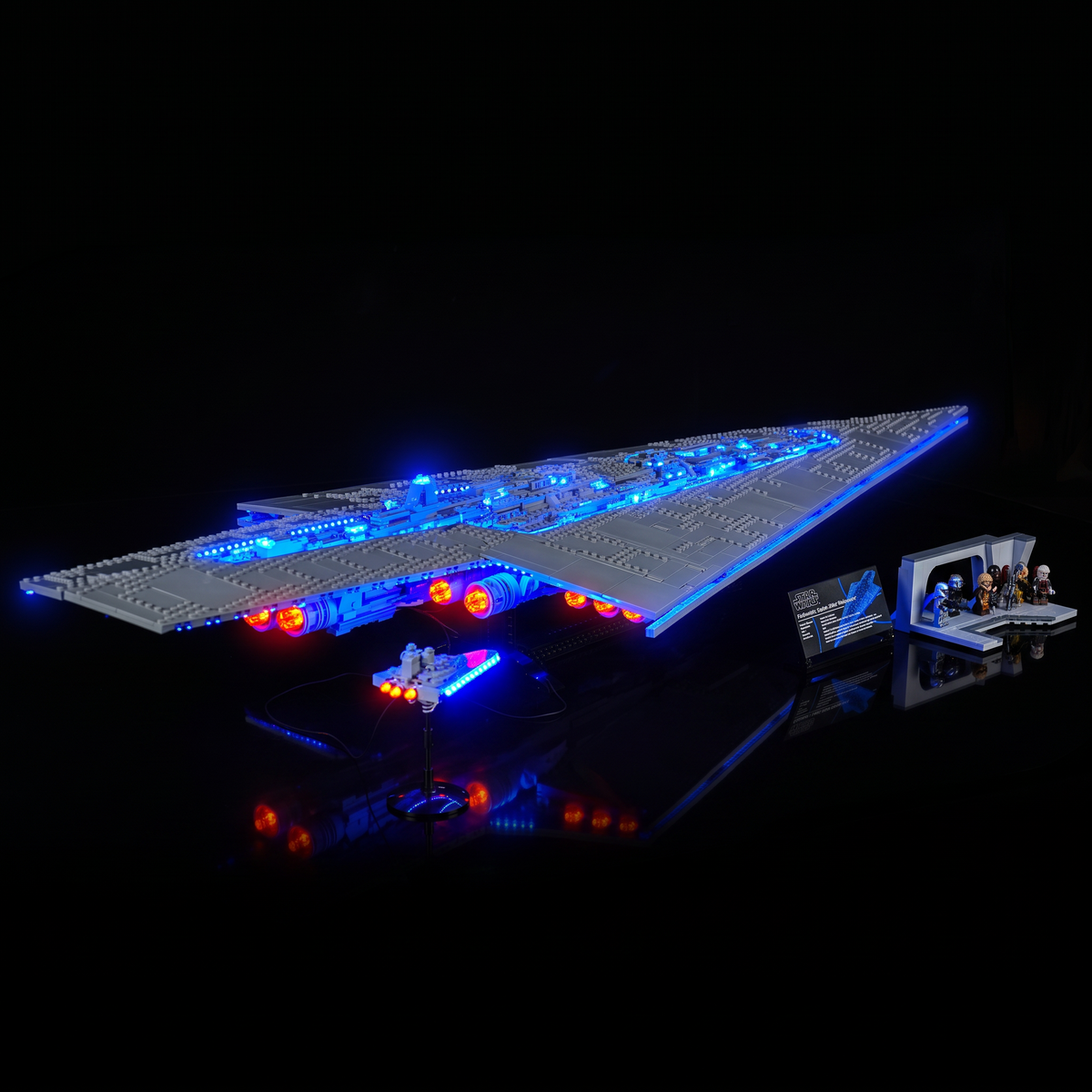 Dreiviertelansicht des beleuchteten LEGO® Star Wars™ Supersternzerstörers Executor #75457 mit roten Triebwerken