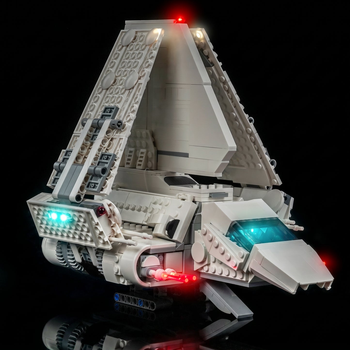 Light_Kit_for_LEGO_Star_Wars_Imperial_Lambda-Class_Shuttle_75459_Bright_My_Bricks_15