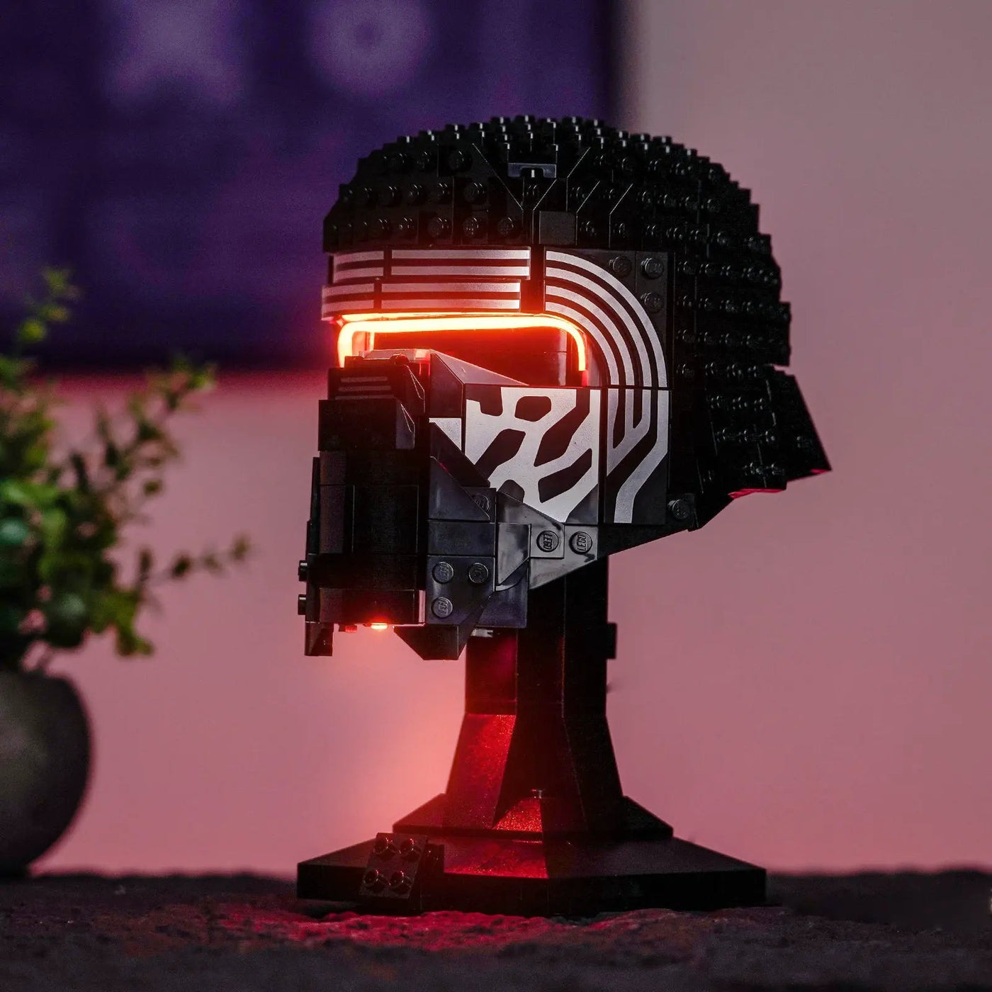 LEGO® Star Wars Kylo Ren Helmet #75415 — night-mode display glow (LED light kit)