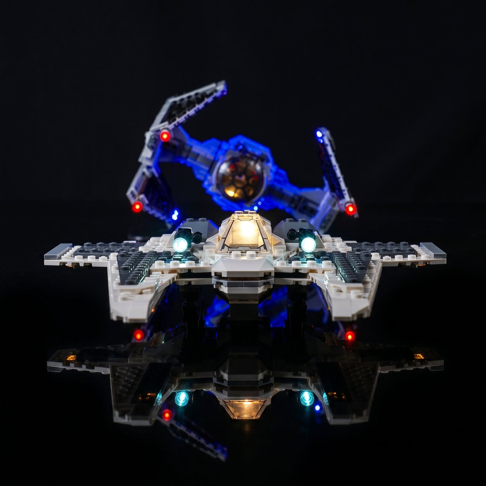 LED-Beleuchtungsset für LEGO® Mandalorianischer Fang Fighter vs. TIE Interceptor™ #75348