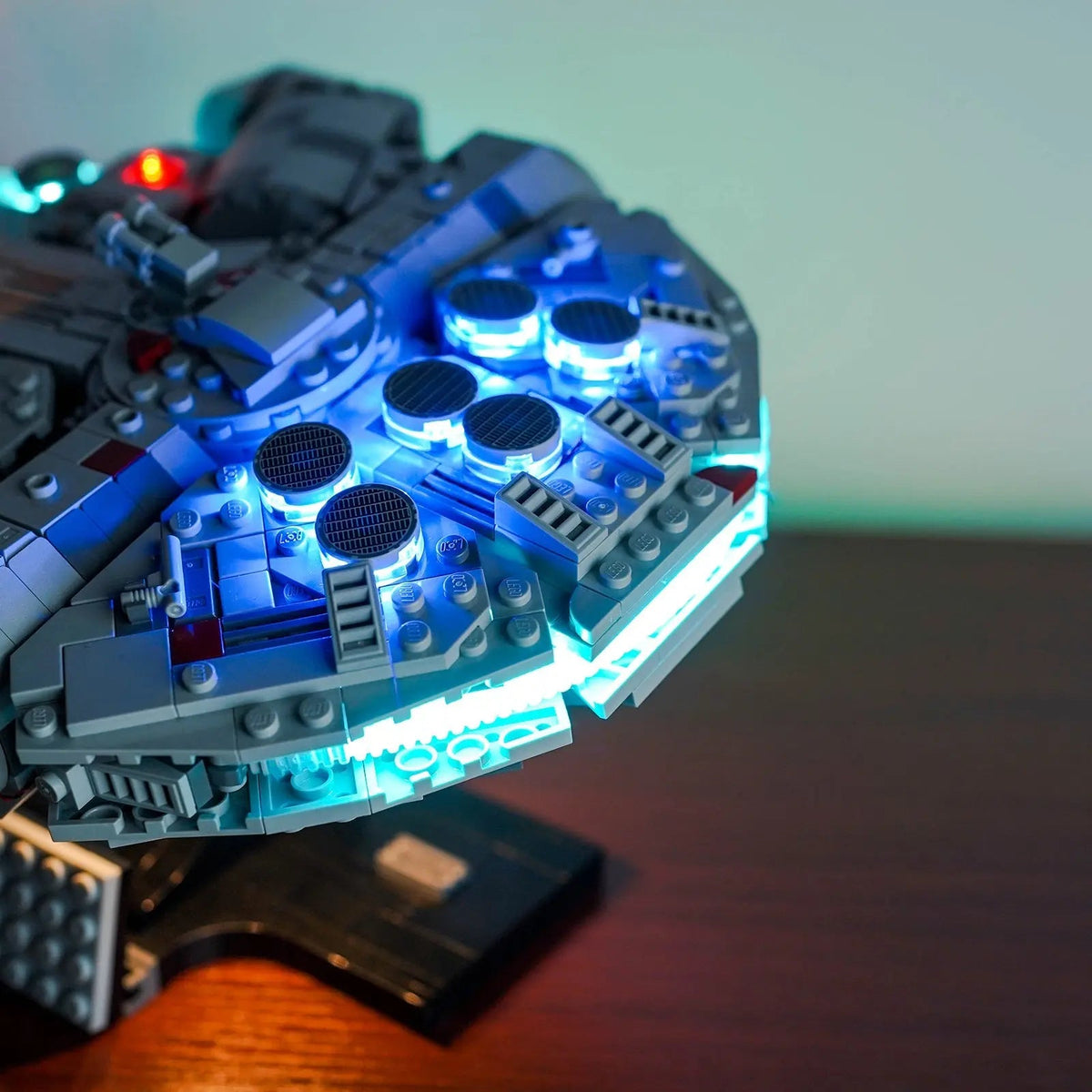 LEGO® Star Wars Millennium Falcon #75375 — lighting effect on the build (premium LED light kit)