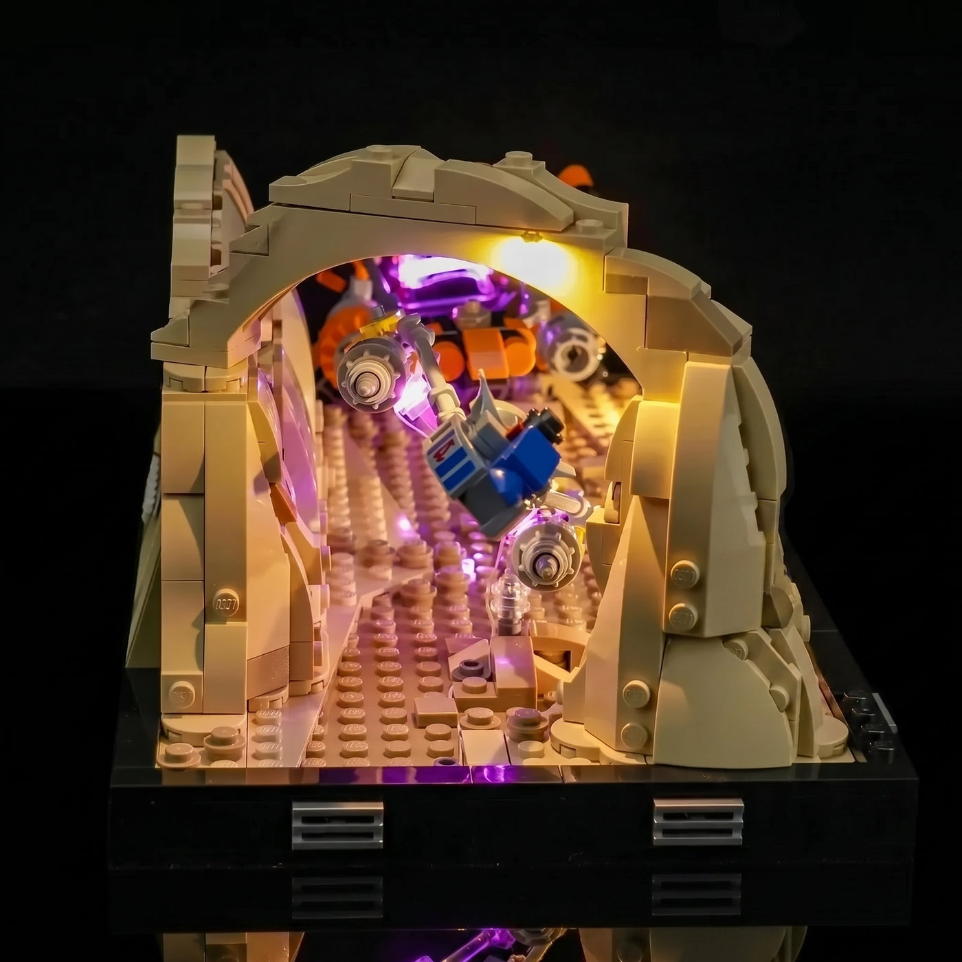 LED lighting kit for LEGO® Star Wars Mos Espa Podrace Diorama #75380, before-and-after lighting
