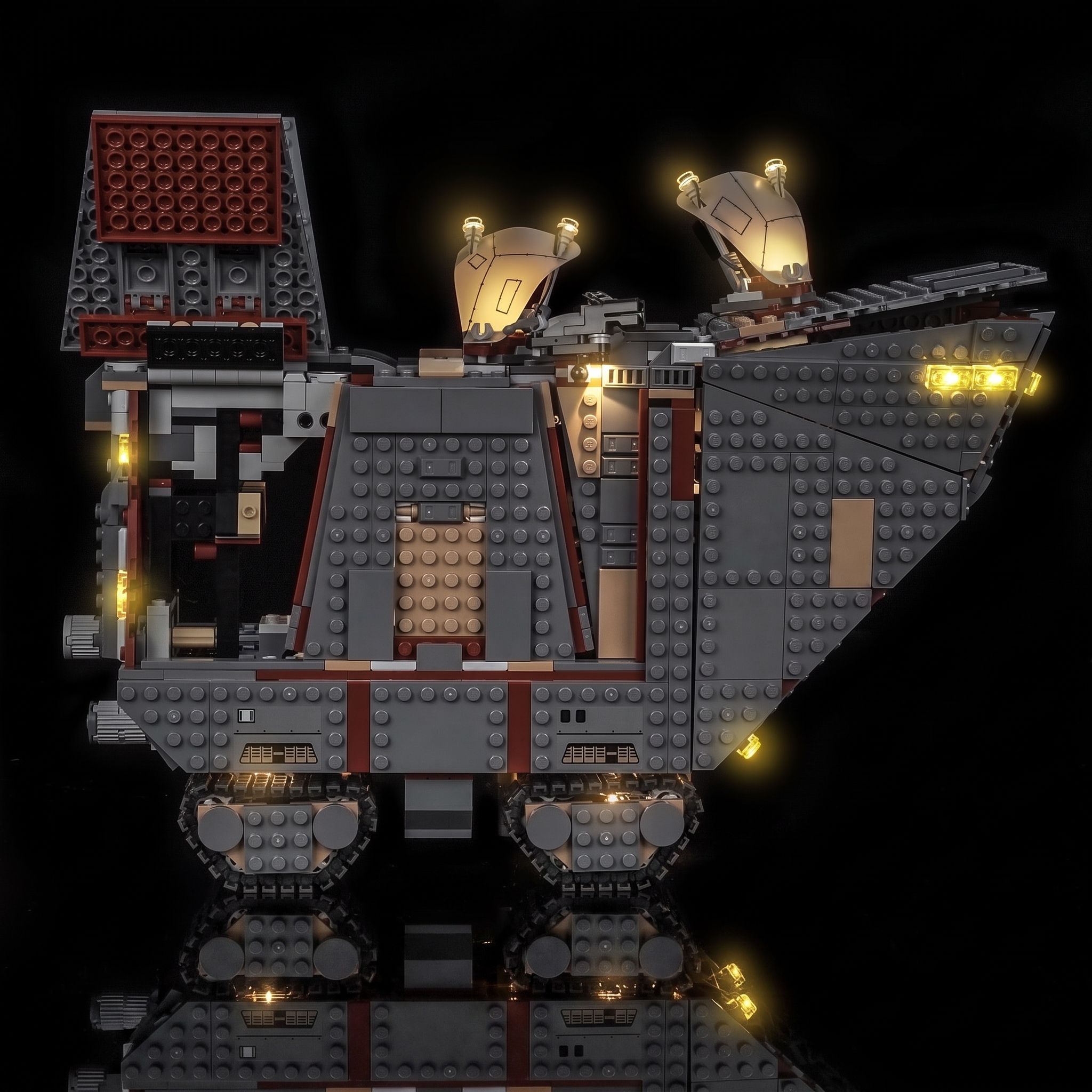 LED kit powered on: Bright My Bricks LED lighting kit for LEGO® Star Wars Offworld Sandcrawler and Mudhorn #75453