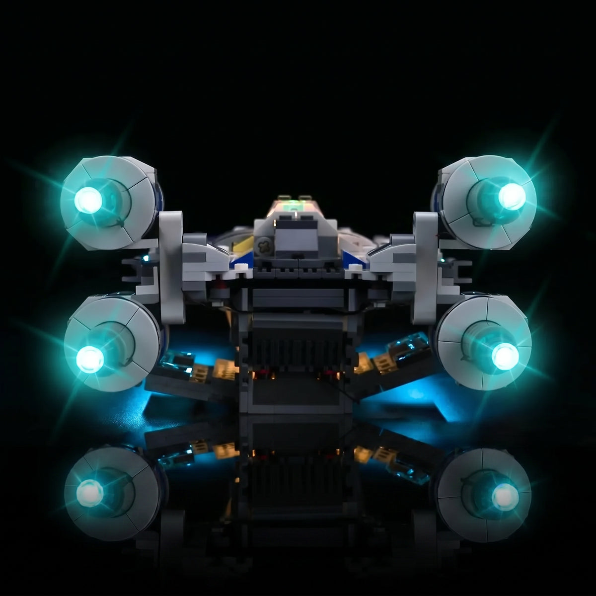showcase lighting view: Bright My Bricks RGB LED light kit for LEGO® Star Wars Rebel U-Wing Starfighter #75399