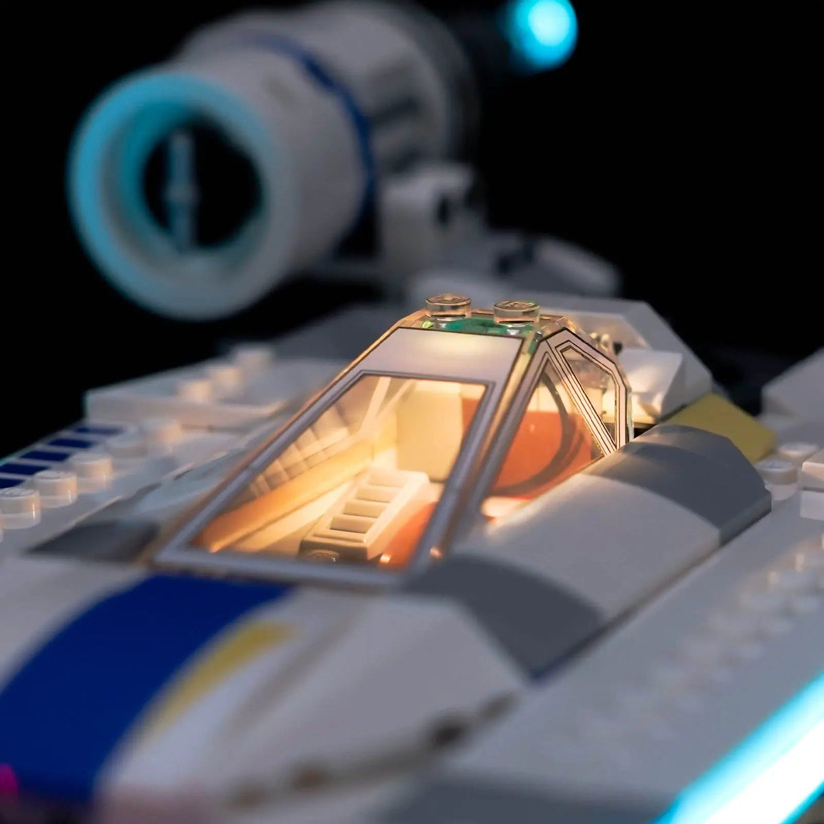 LEGO® Star Wars Rebel U-Wing Starfighter #75399 warm LED glow detail, with the light kit
