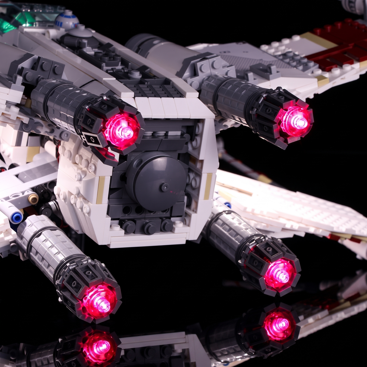 Light_Kit_for_LEGO_Star_Wars_Red_Five_X-wing_Starfighter_10240_Bright_My_Bricks_4