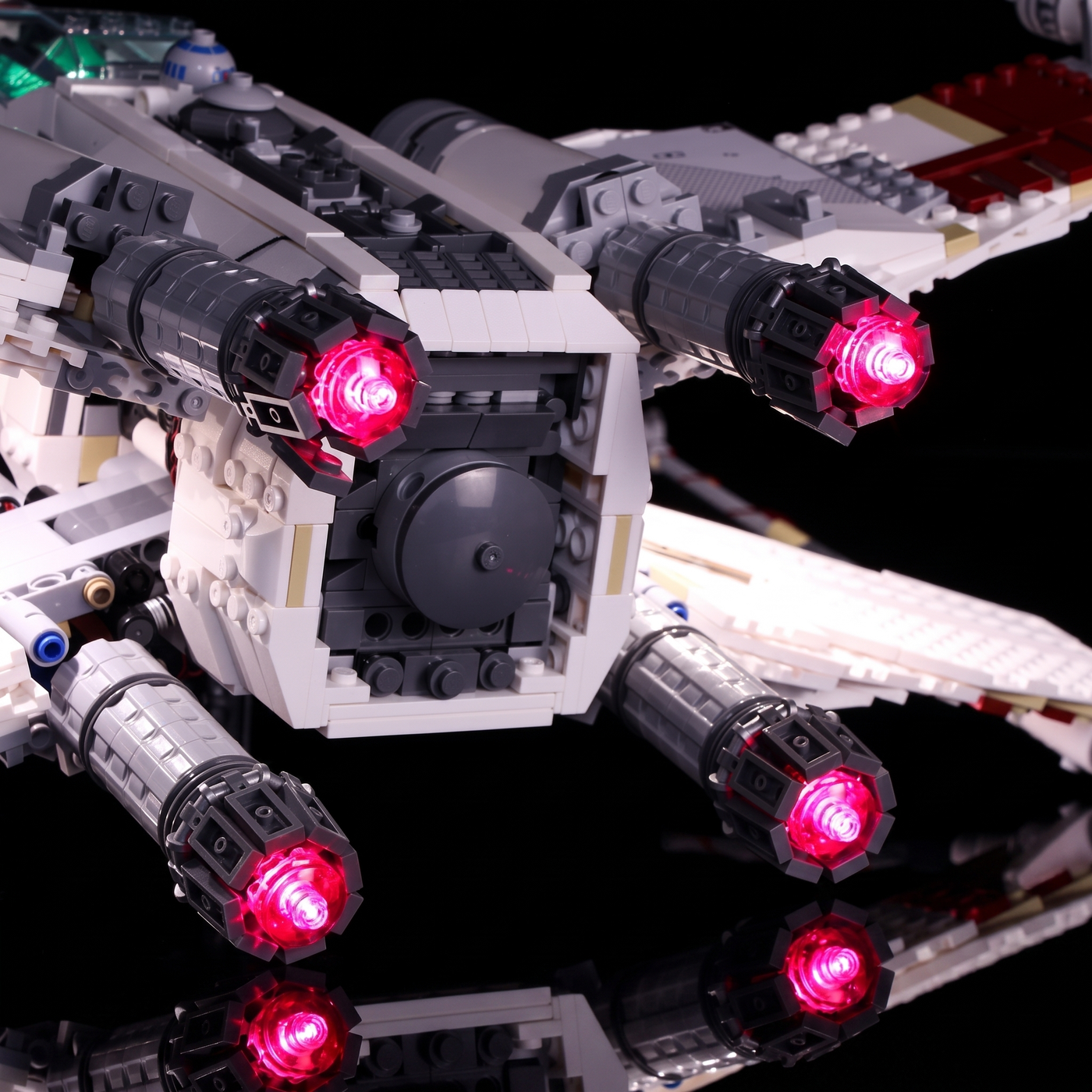 Light_Kit_for_LEGO_Star_Wars_Red_Five_X-wing_Starfighter_10240_Bright_My_Bricks_4
