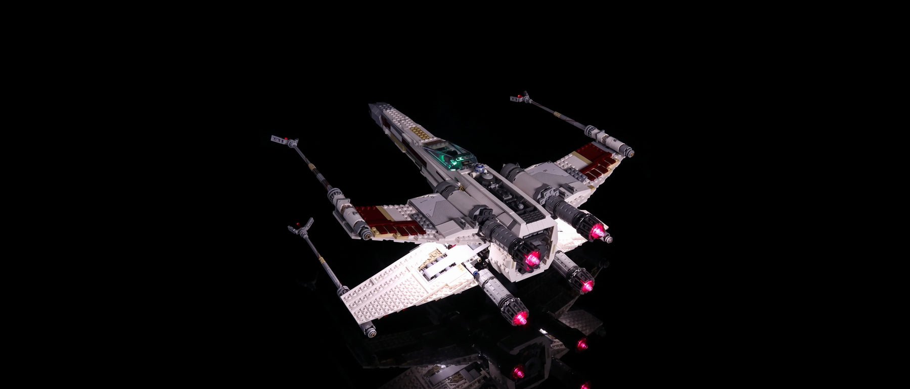 LED-Beleuchtungsset für LEGO® Red Five X-wing Starfighter #10240 — lit with the LED light kit
