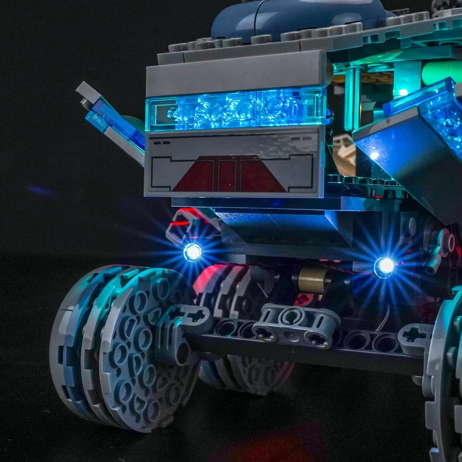 LEGO® Star Wars Republic Juggernaut #75413 night-mode display glow, with the premium LED light kit