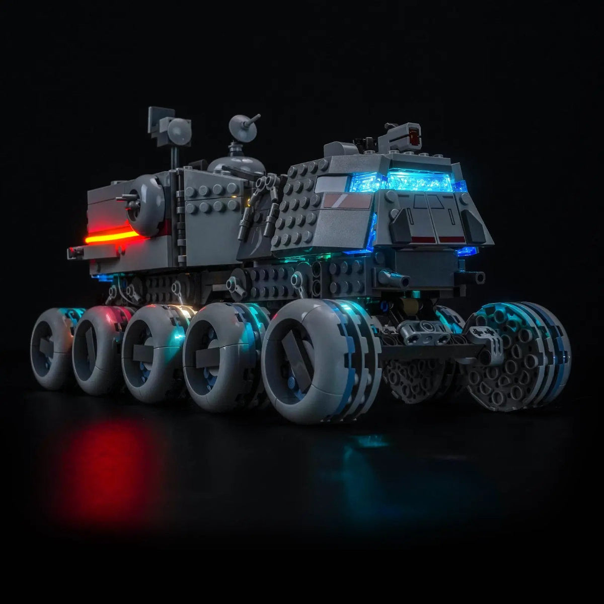 LEGO® Star Wars Republic Juggernaut #75413 — before-and-after lighting (premium LED light kit)