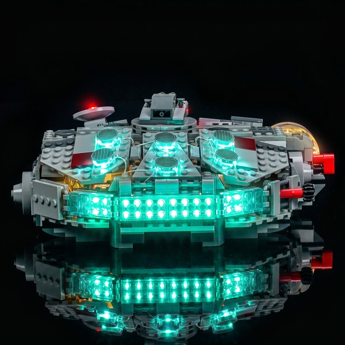 Bright My Bricks DIY LED light kit for LEGO® Star Wars SMART Play Millennium Falcon #75426 — brightened interior detail