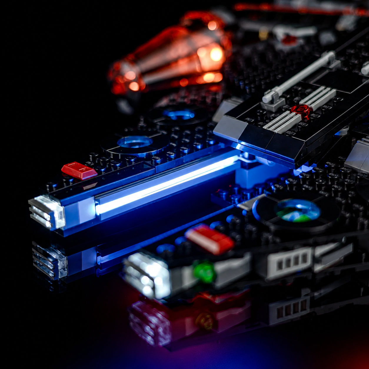 LEGO® Star Wars The Dark Falcon #75389 — lighting effect on the build (USB-powered LED light kit)