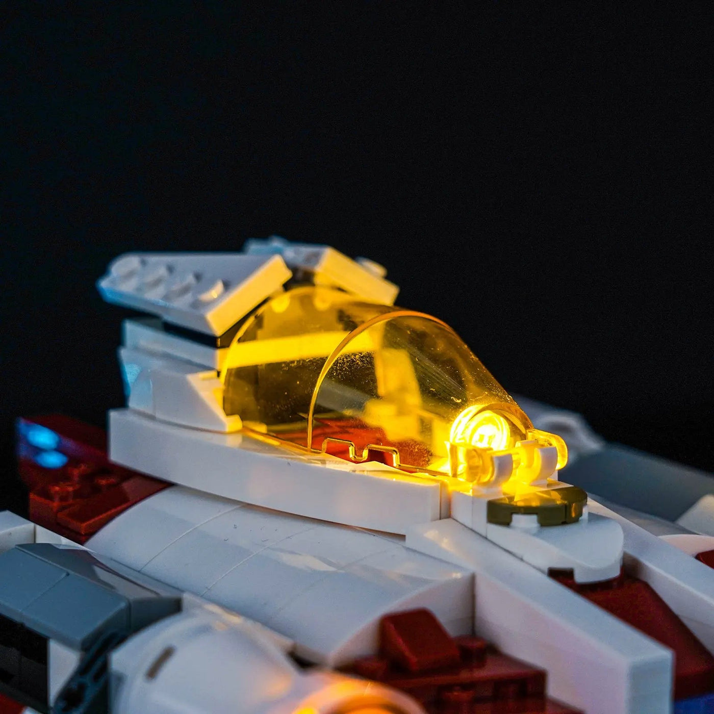 installed and glowing: Bright My Bricks light kit for LEGO® Star Wars V-19 Torrent Starfighter #75432
