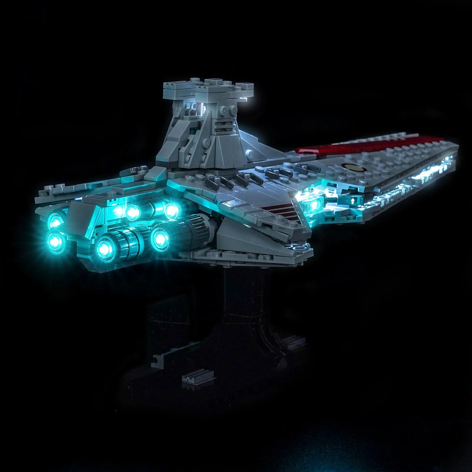 display lighting in a dark room: Bright My Bricks light kit for LEGO® Star Wars Venator-Class Attack Cruiser #75441