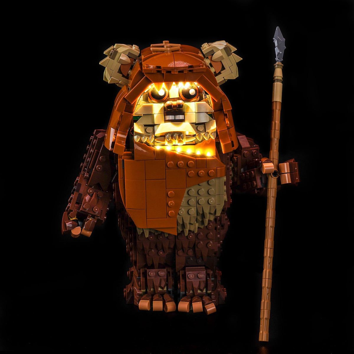 LEGO® Star Wars Wicket the Ewok #75430 showcase lighting view, with the USB-powered LED light kit