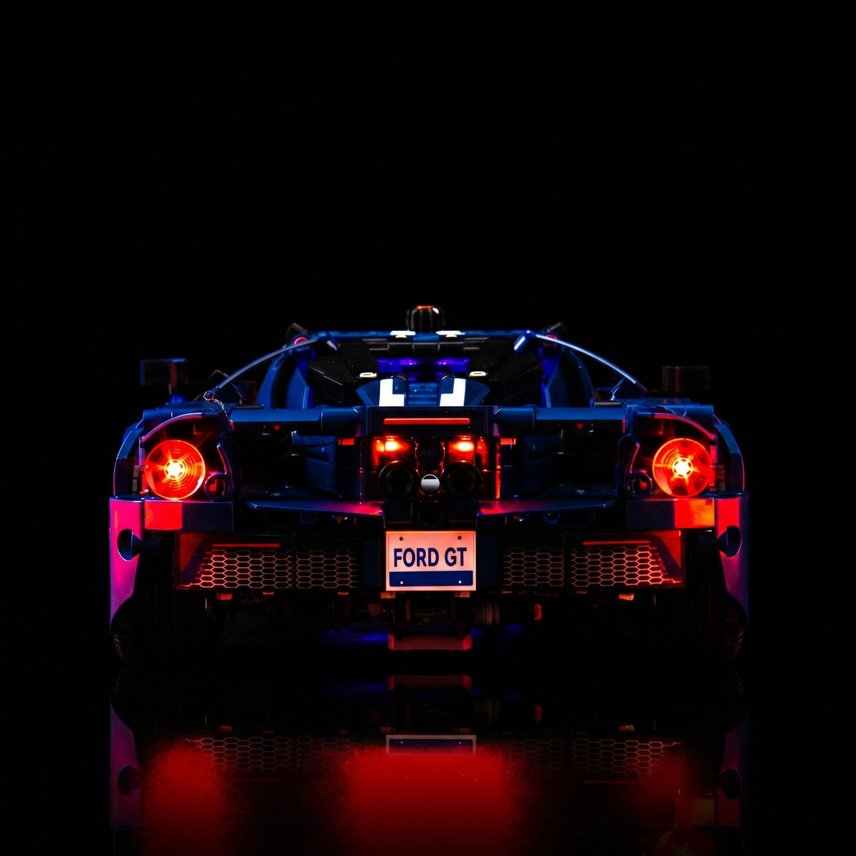 close-up of the LED lighting detail: Bright My Bricks LED lighting kit for LEGO® Technic 2022 Ford GT #42154