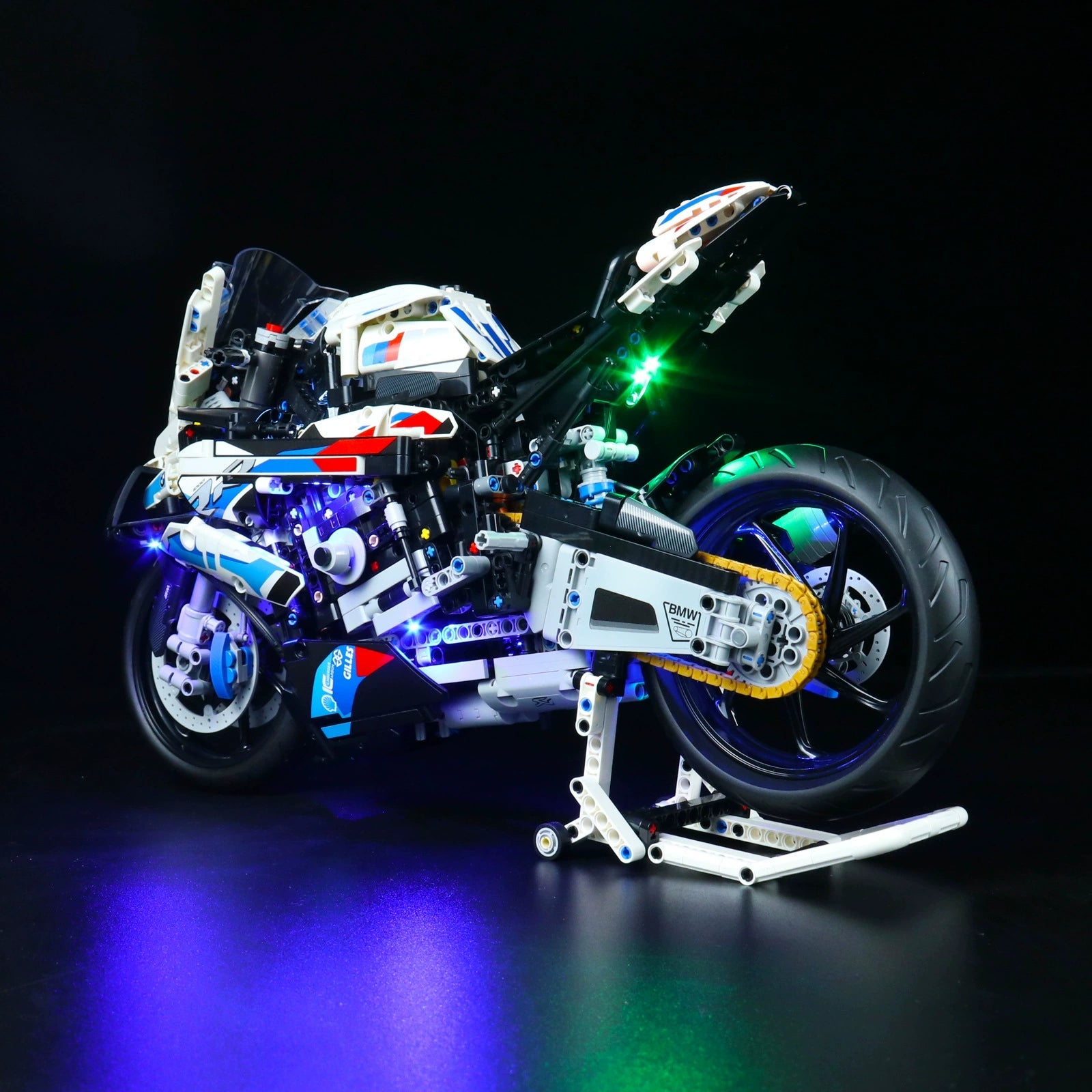 LEGO Technic BMW M 1000 RR #42130 LED lighting detail