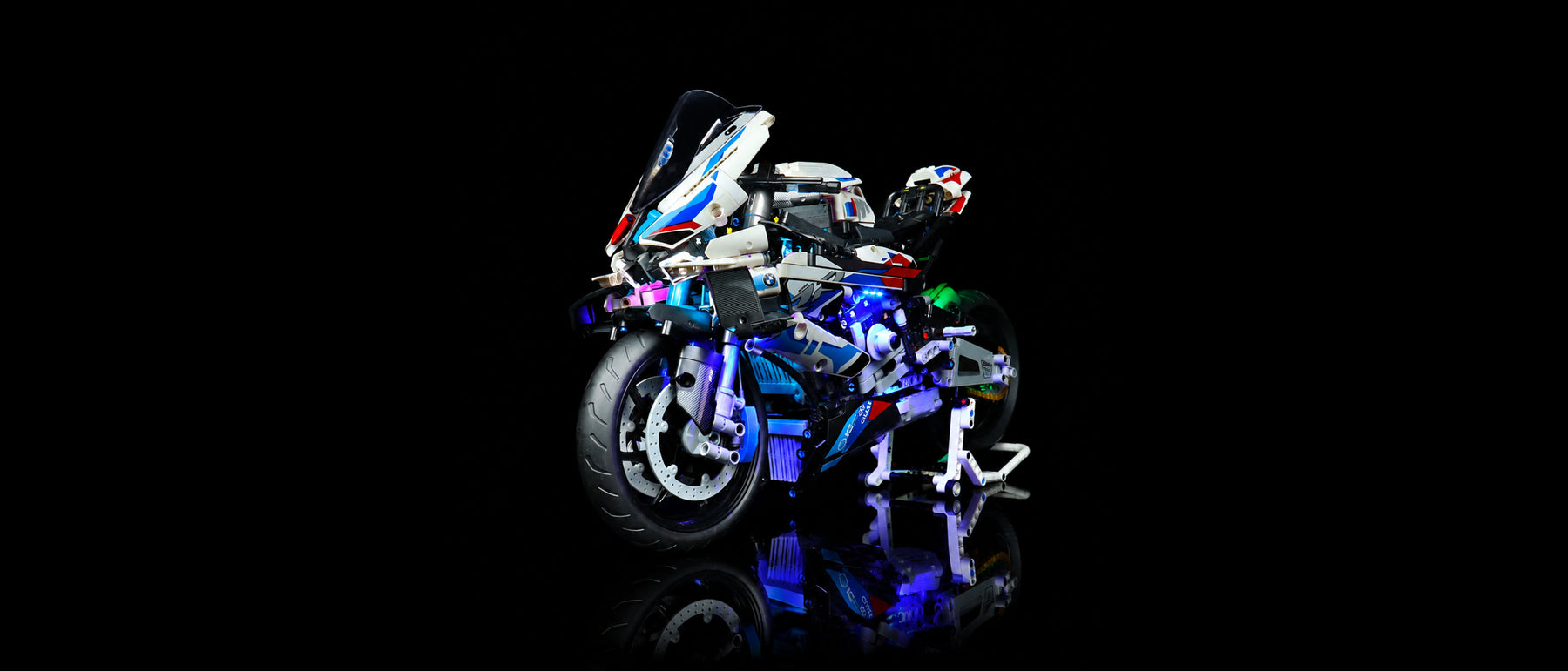 LED-Beleuchtungsset für LEGO® BMW M 1000 RR #42130 — lit with the LED light kit