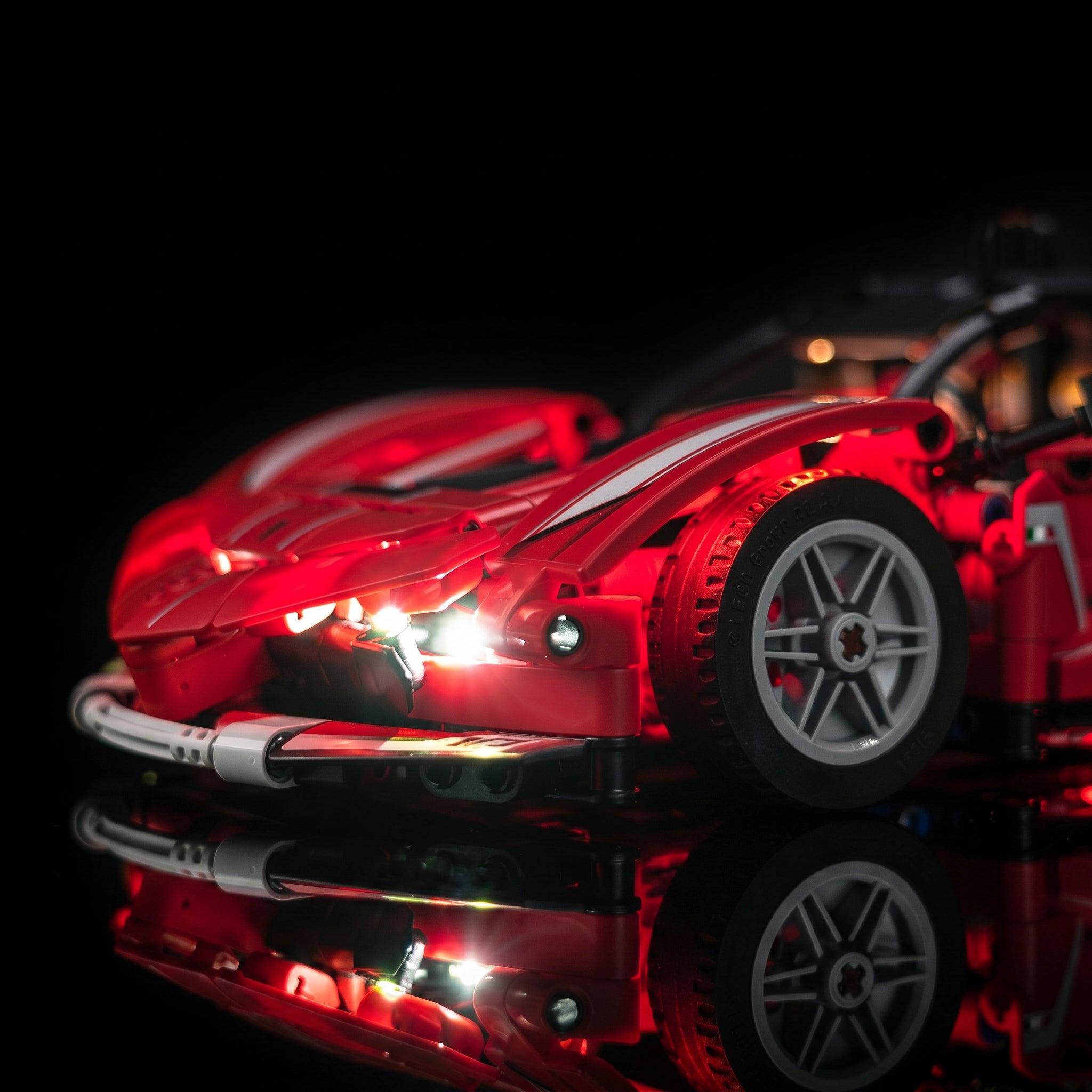 Light_Kit_for_LEGO_Technic_Ferrari_FXX_K_42212_Bright_My_Bricks_24