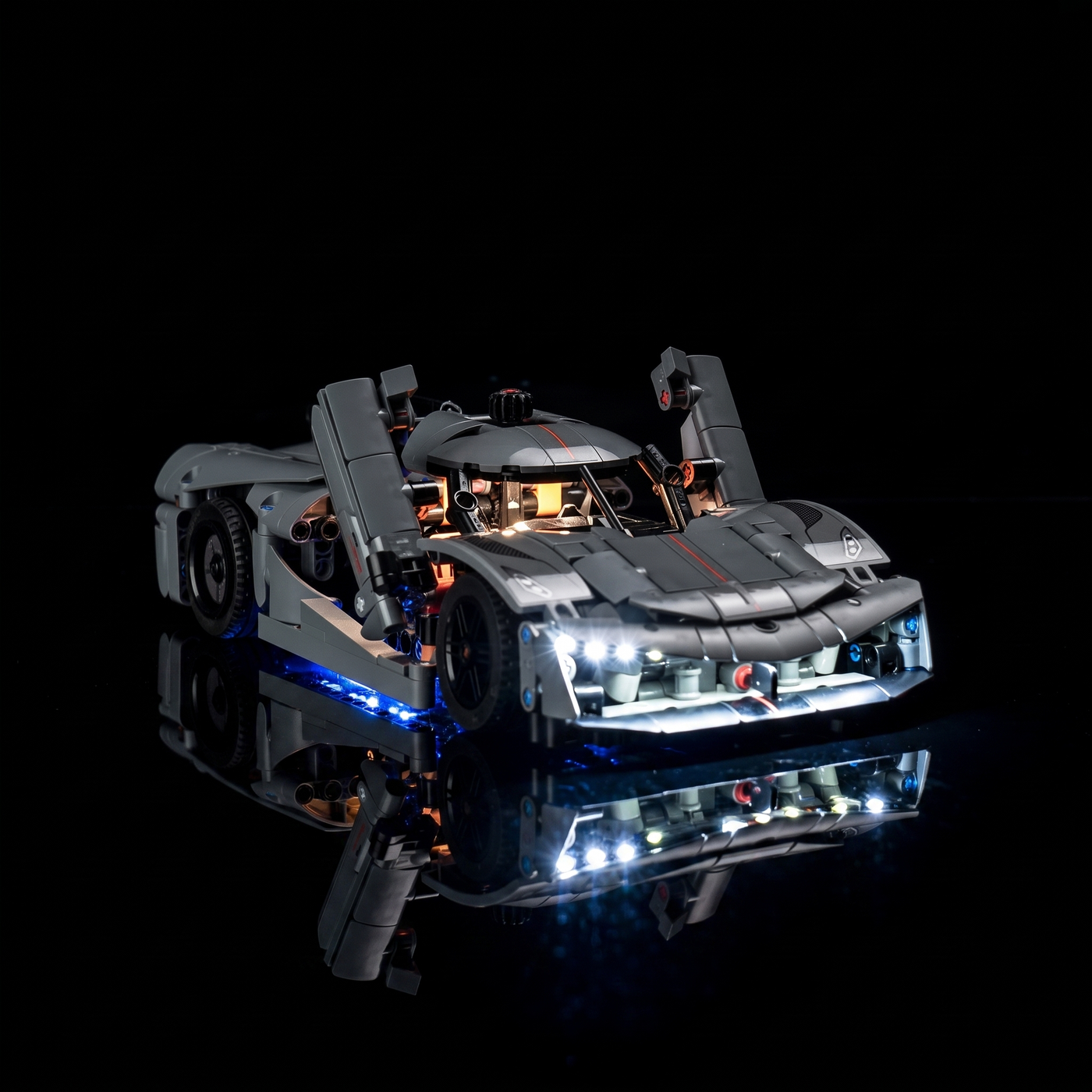 Light_Kit_for_LEGO_Technic_Koenigsegg_Jesko_Absolut_Grey_Hypercar_42173_Bright_My_Bricks_6