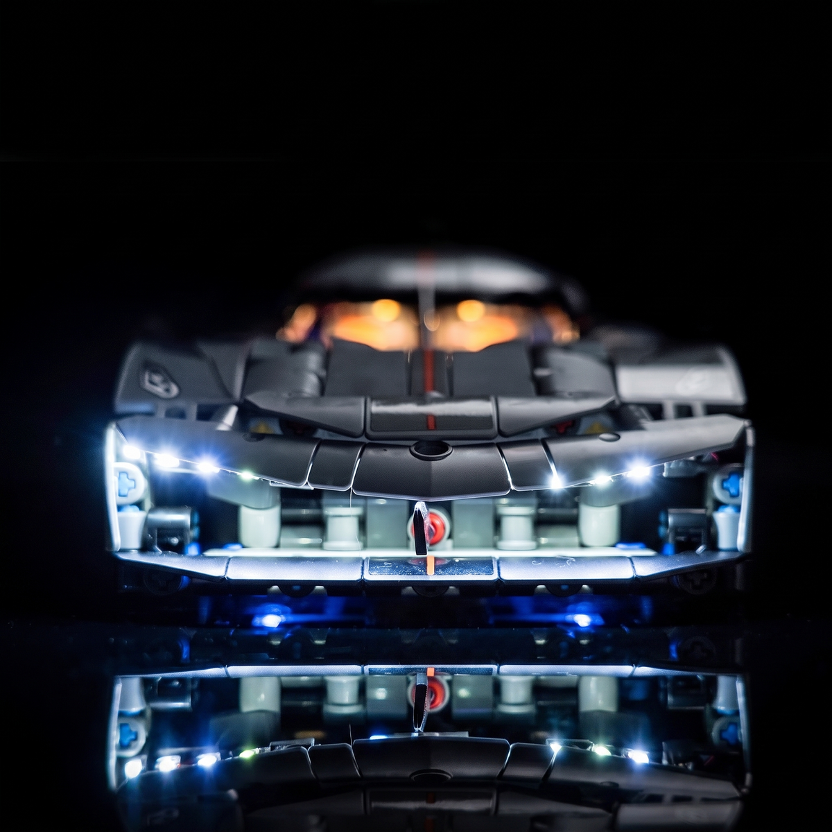 Light_Kit_for_LEGO_Technic_Koenigsegg_Jesko_Absolut_Grey_Hypercar_42173_Bright_My_Bricks_7