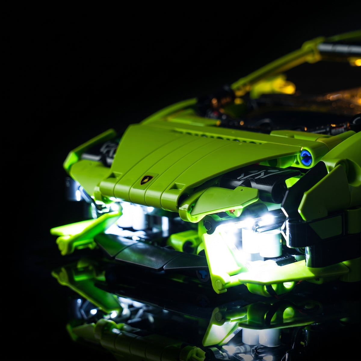 Light_Kit_for_LEGO_Technic_Lamborghini_Huracn_Tecnica_42161_Bright_My_Bricks_12