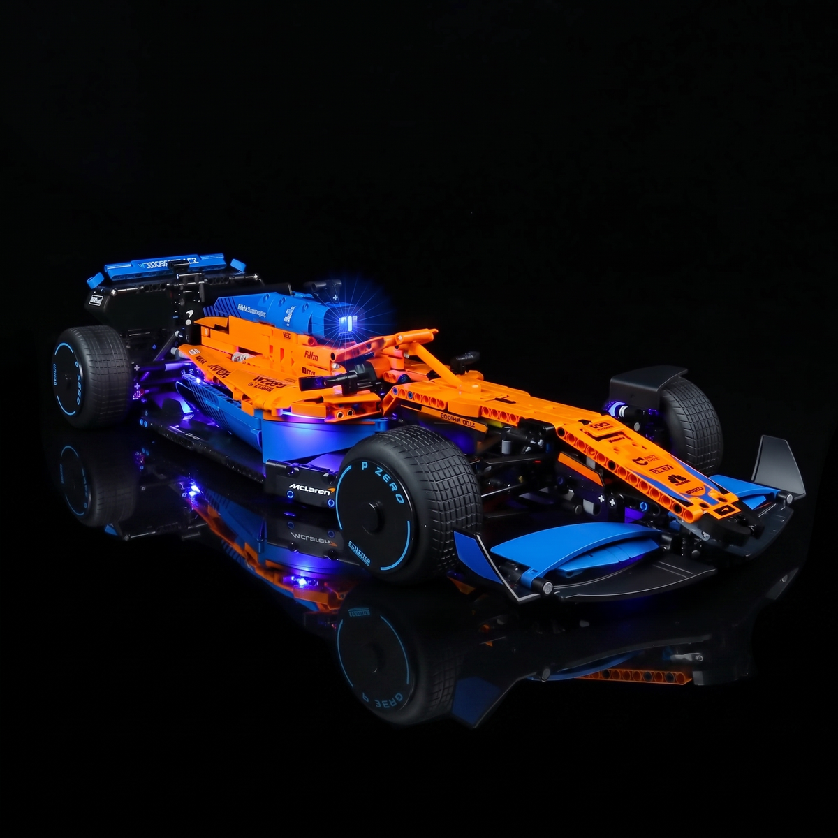 Light_Kit_for_LEGO_Technic_McLaren_Formula_1_Race_Car_42141_Bright_My_Bricks_3