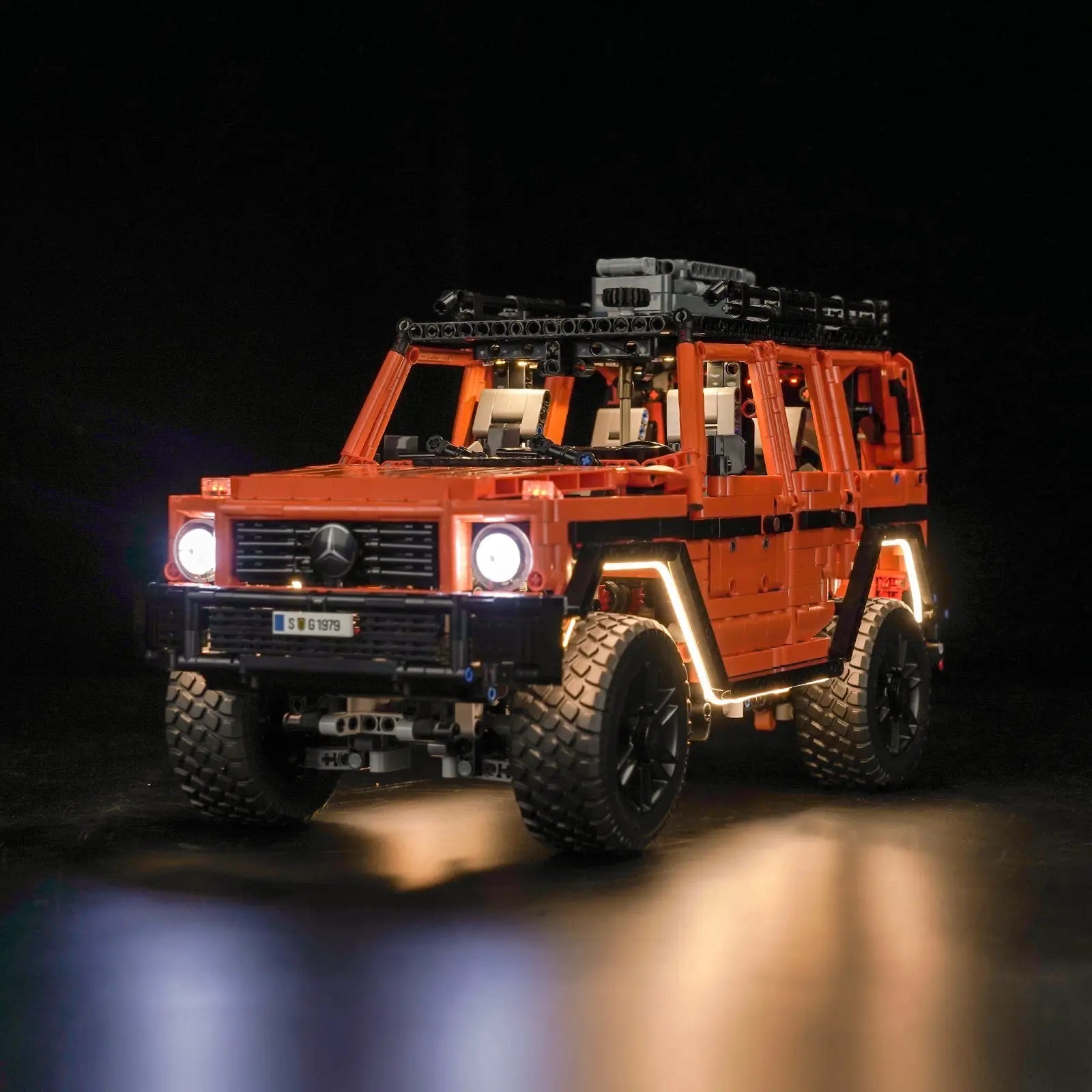 LEGO Technic Mercedes-Benz G 500 PROFESSIONAL Line #42177 illuminated at night
