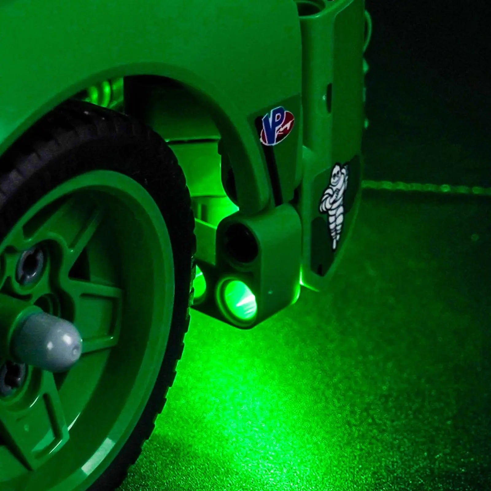 LEGO Technic Porsche 911 GT3 R REXY AO Racing Car #42224 LED lighting detail