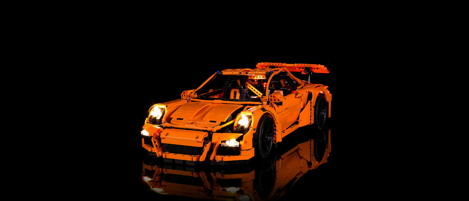 Kit LED pour LEGO® Porsche 911 GT3 RS #42056 — lit with the LED light kit