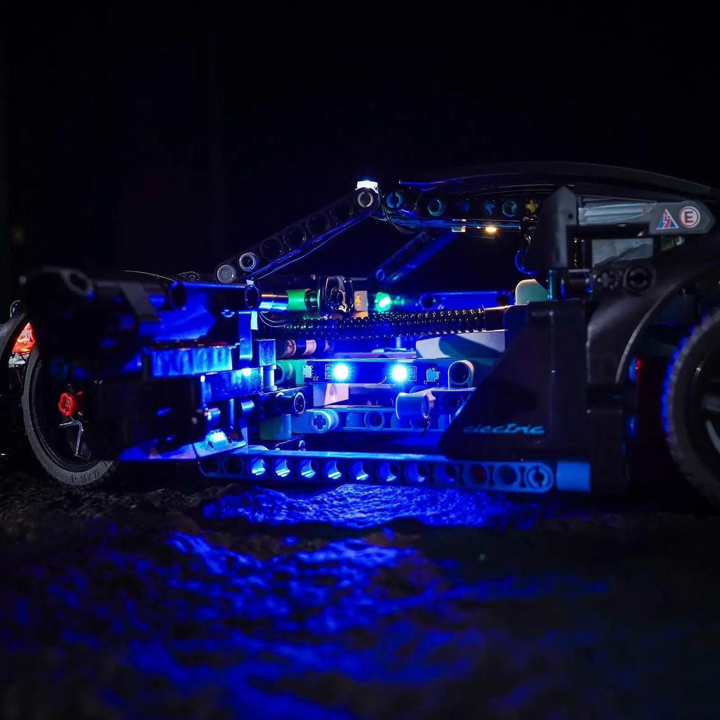 Light_Kit_for_LEGO_Technic_Porsche_GT4_e-Performance_Race_Car_42176_Bright_My_Bricks_13