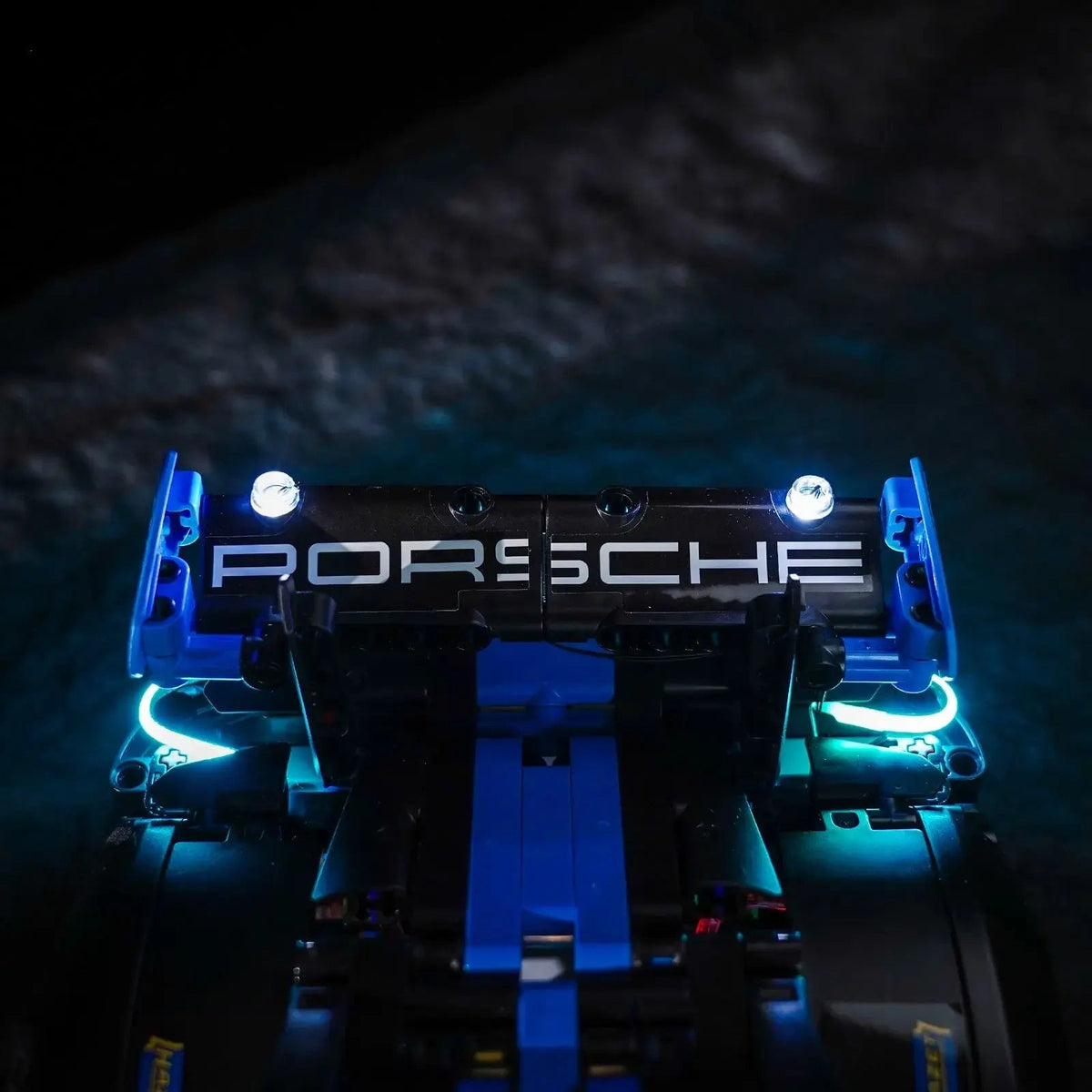 Light_Kit_for_LEGO_Technic_Porsche_GT4_e-Performance_Race_Car_42176_Bright_My_Bricks_15