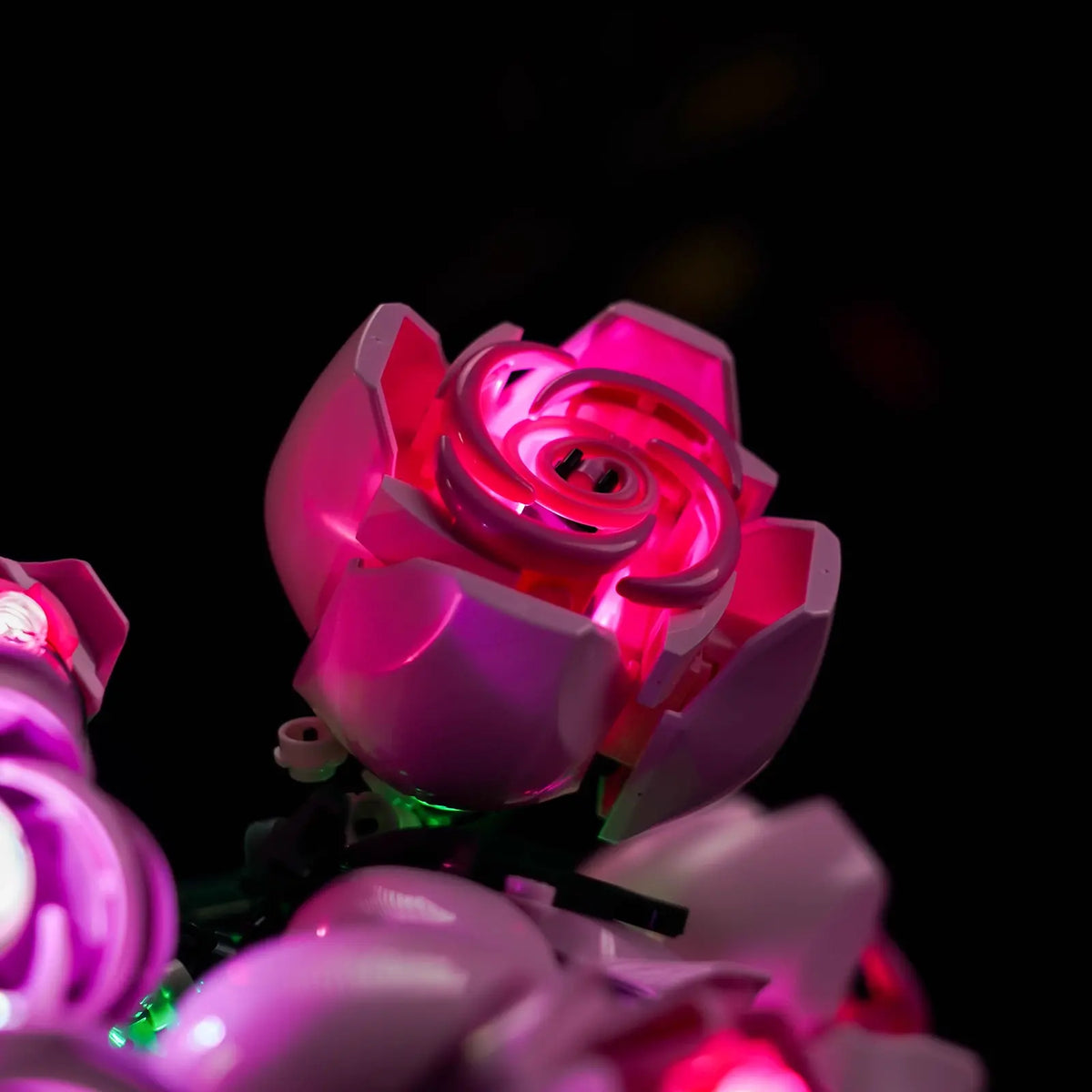 custom LED lighting for LEGO® The Botanical Collection Bouquet of Pink Roses #10374, warm LED glow detail