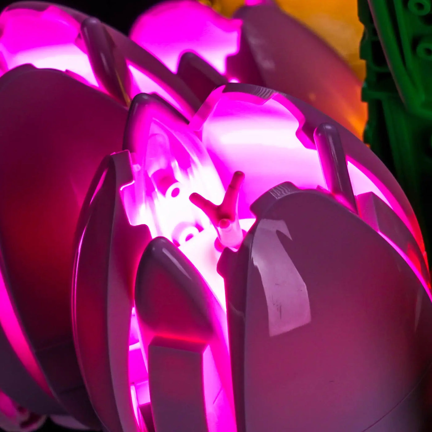 Bright My Bricks LED light kit for LEGO® The Botanical Collection Tulip Bouquet #11501 — night-mode display glow
