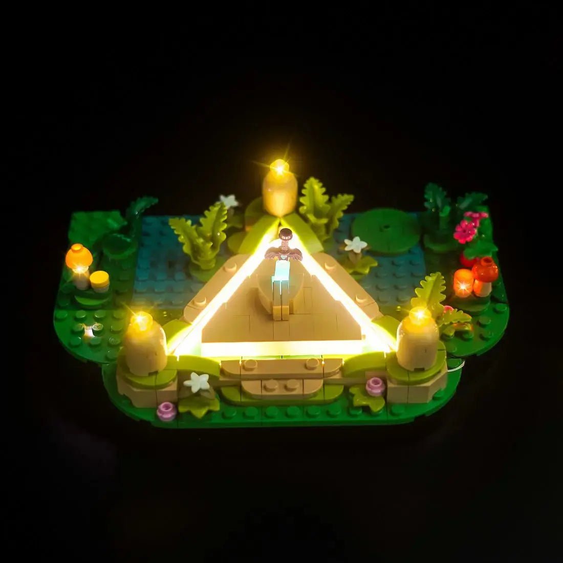 LEGO The Legend of Zelda Great Deku Tree #77092 lit up - front angle