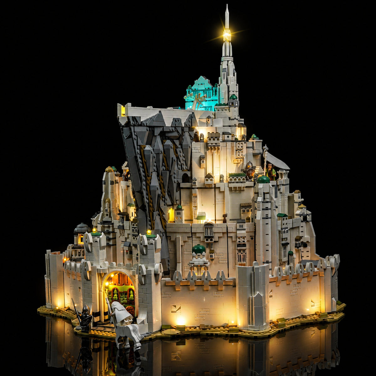 Bright My Bricks DIY LED light kit for LEGO® The Lord of the Rings: Minas Tirith #11377 — illuminated at night
