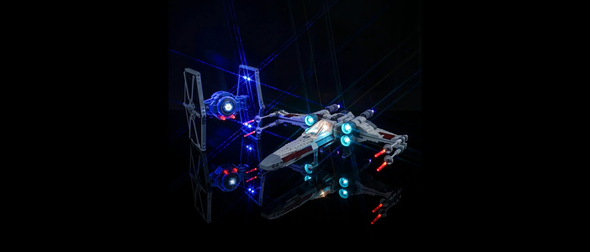 Kit LED pour LEGO® TIE Fighter et X-Wing à combiner #75393 — lit with the LED light kit