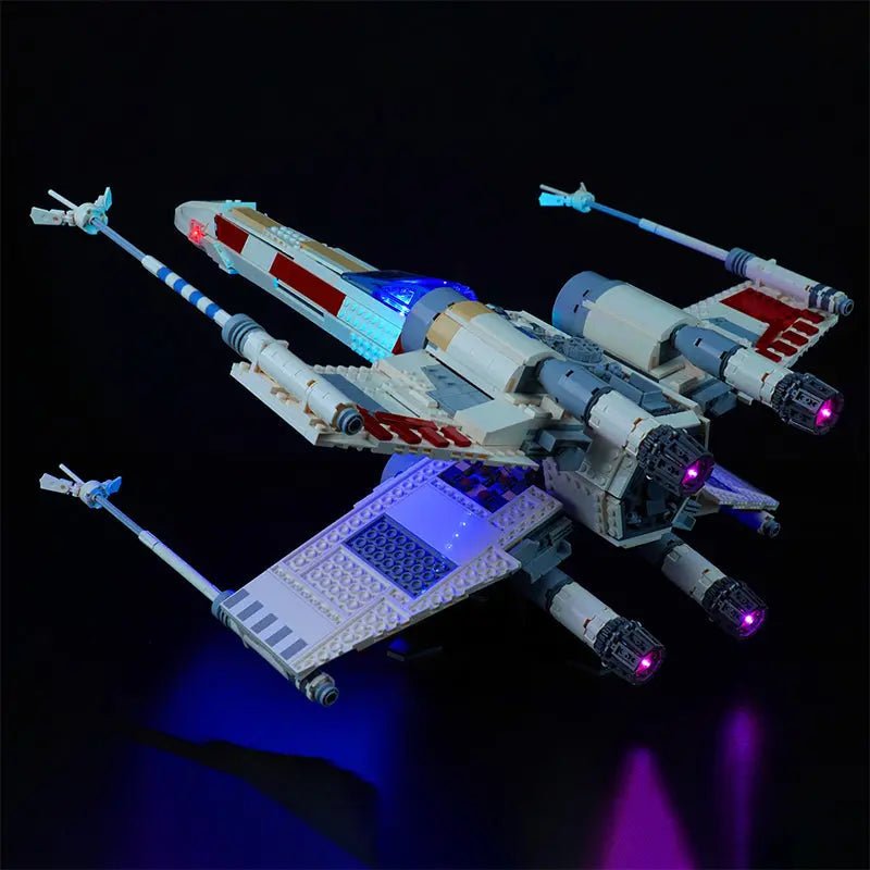 LEGO UCS X-Wing Starfighter #75355 LED lighting detail