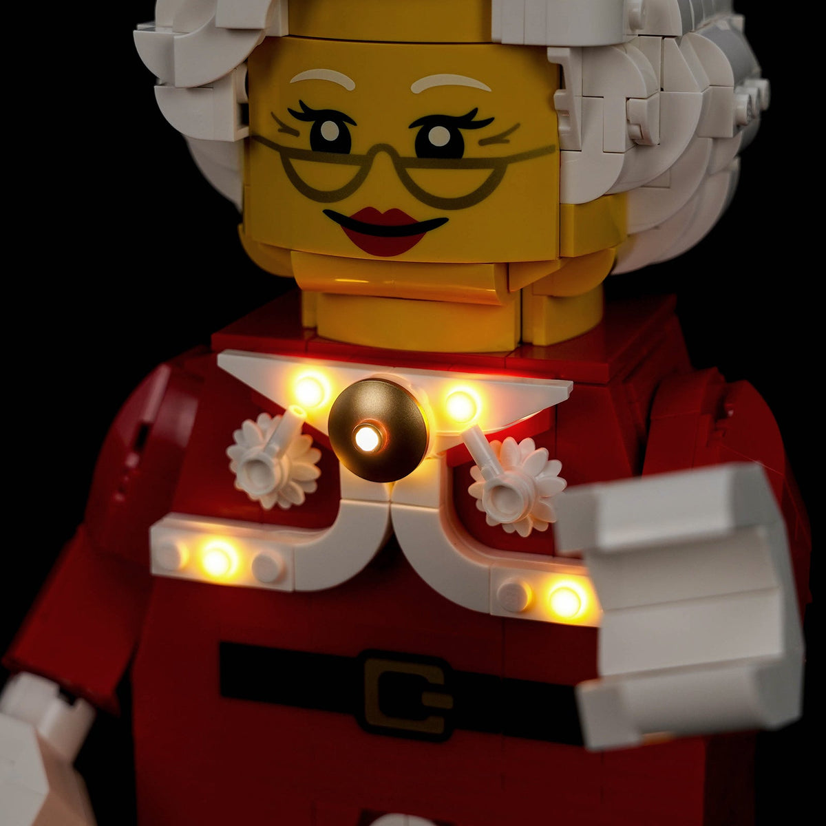 Lichtset für LEGO® Große Frau Weihnachtsmann-Minifigur #40875 – beleuchtete Ansicht 2