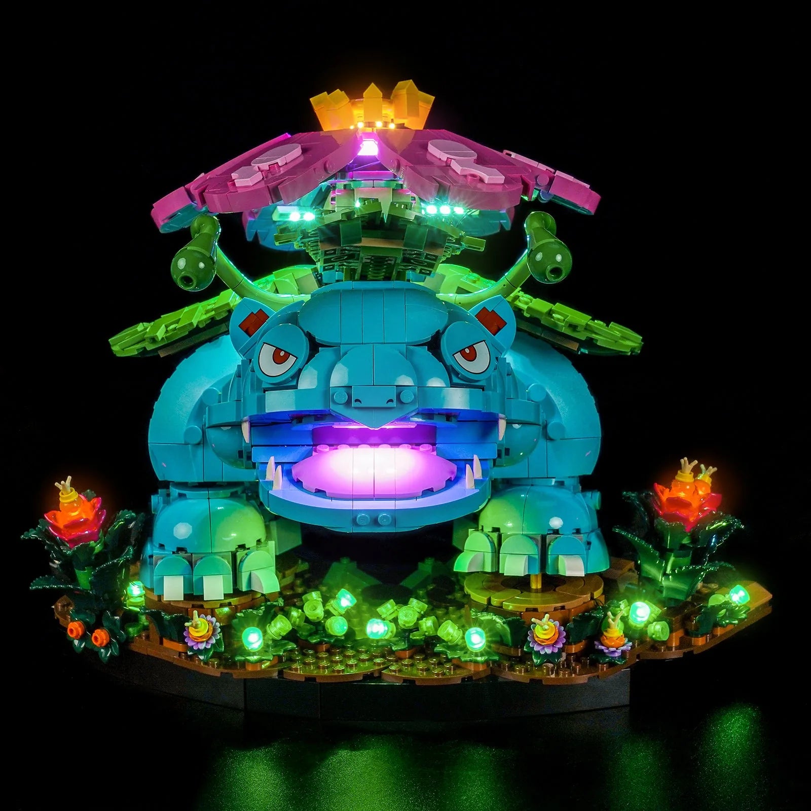 LEGO Venusaur Charizard and Blastoise #72153 with LED lights installed