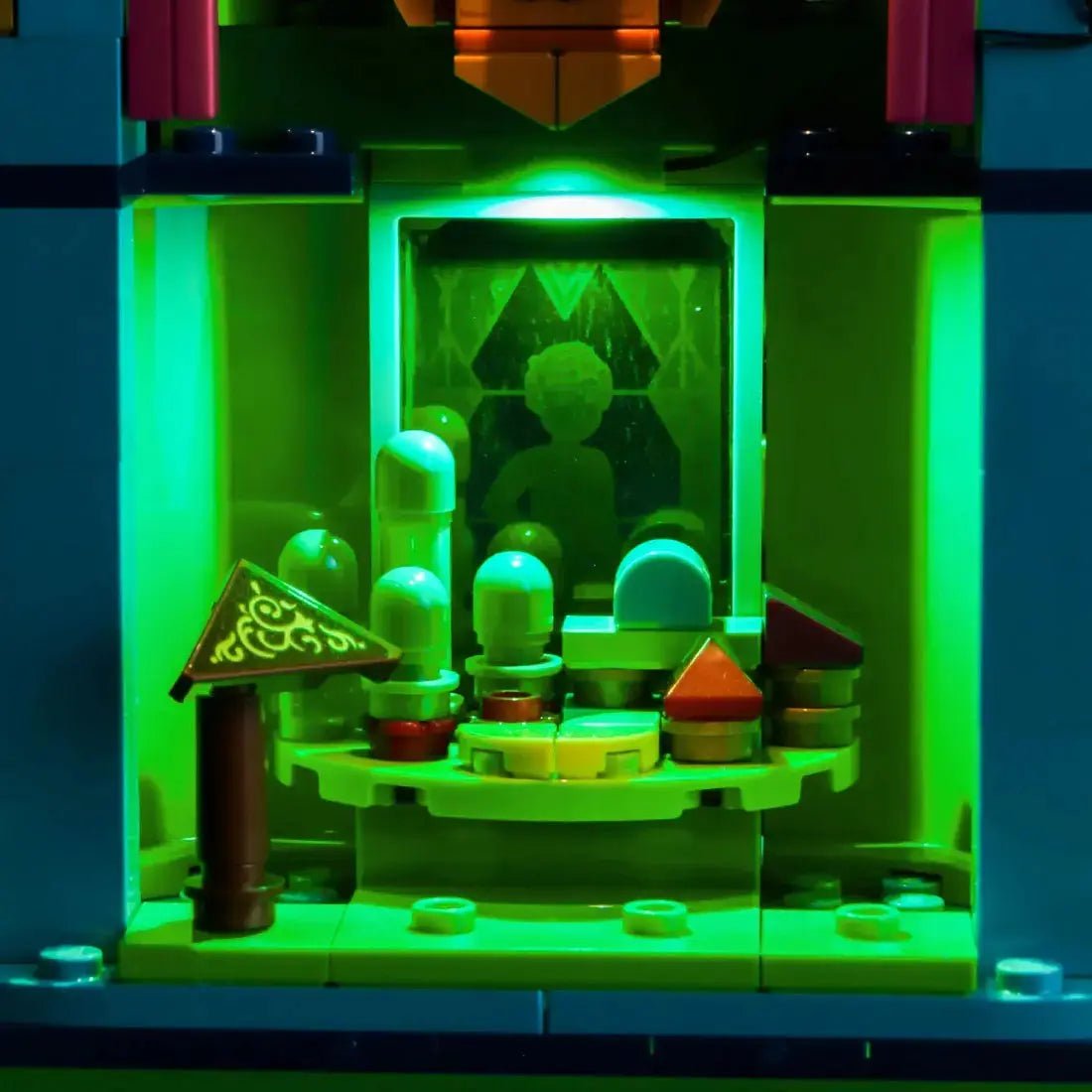Bright My Bricks premium LED light kit for LEGO® Wicked Welcome to Emerald City #75684 — before-and-after lighting